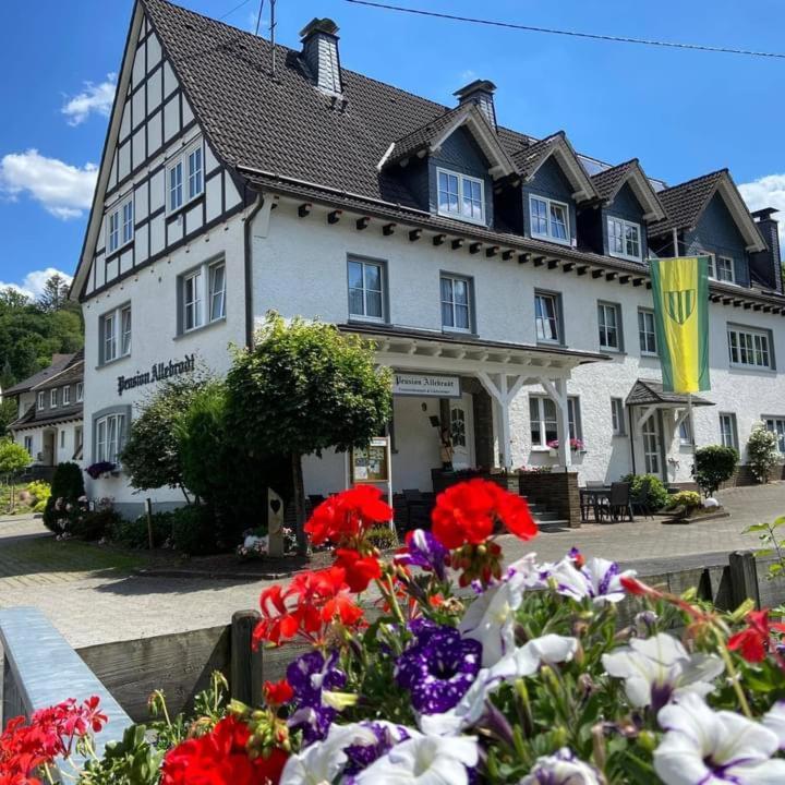 Pension / Ferienwohnung Allebrodt Lennestadt Exterior foto